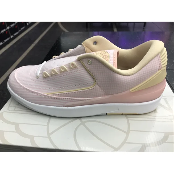 Ni - ke Ni - ke Air Jordan 2 Retro Low Craft Seersucker Pink White DX6930-600 Sizes 8-11.5