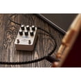 thumbnail image 3 of Pedal de Modulación Universal Audio UAFX Astra, 3 of 8