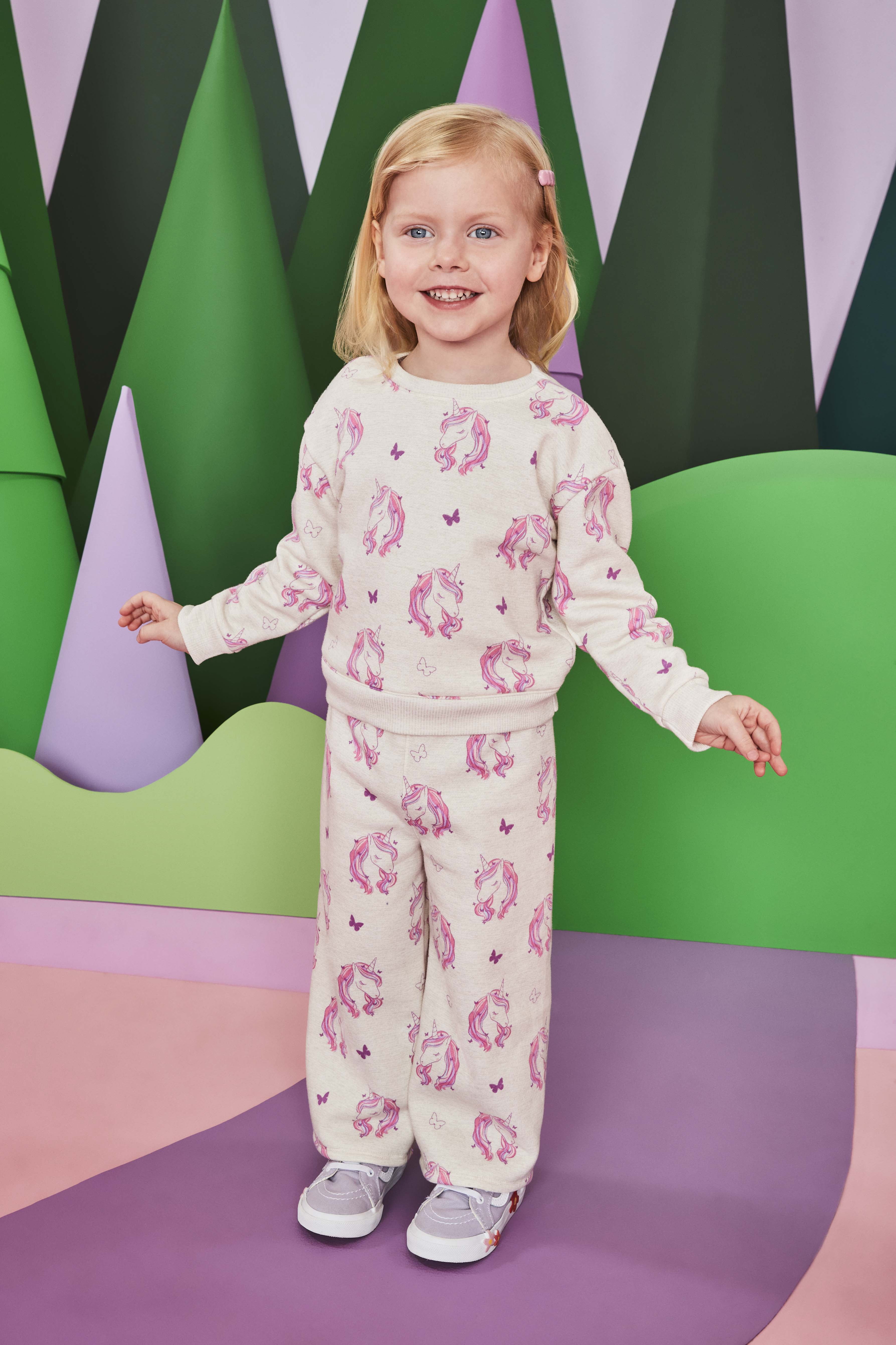 Garanimals Toddler Girl Printed Fleece Sweatshirt with Long Sleeves, Sizes 2T-5T