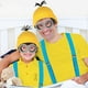 thumbnail image 2 of Accesorios de Halloween perfectos con temática de Minions para adultos: incluye gorro amarillo, gafas, guantes y tirantes | Disfraz completo de Minion, 2 of 5