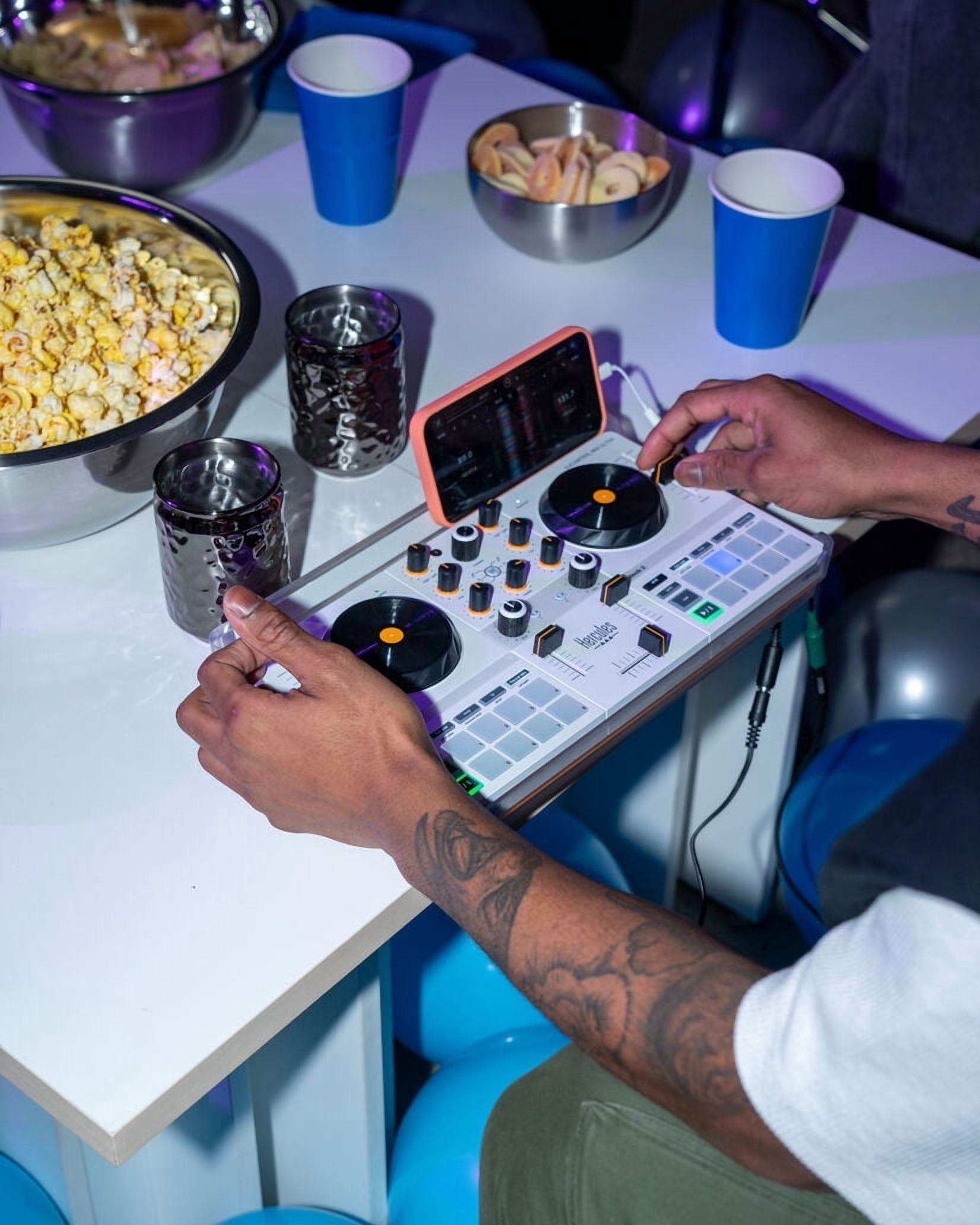 Hercules DJControl Mix Ultra – Portable Bluetooth DJ Controller
