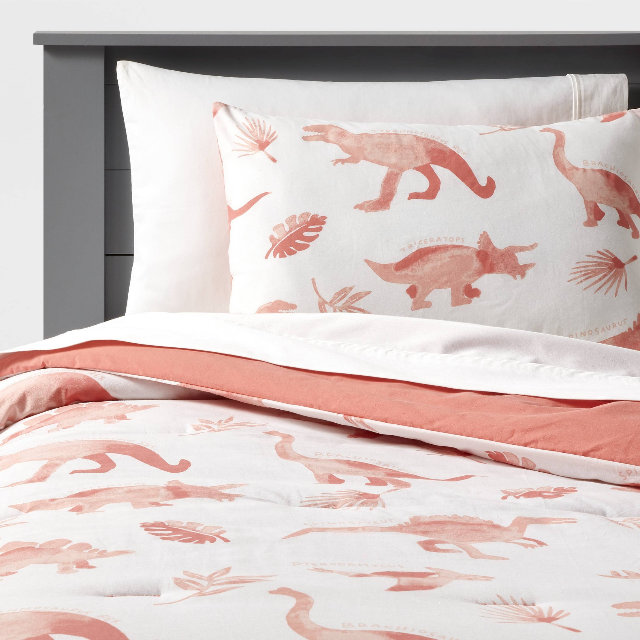 Pillowfort pinch pleat comforter set clearance