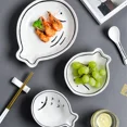 thumbnail image 4 of Platos de cerámica de estilo japonés novedosos con forma de lágrima, vajilla de frutas, diseño creativo, bonito dibujo animado de gato de la suerte con patrón de pez, 4 of 5