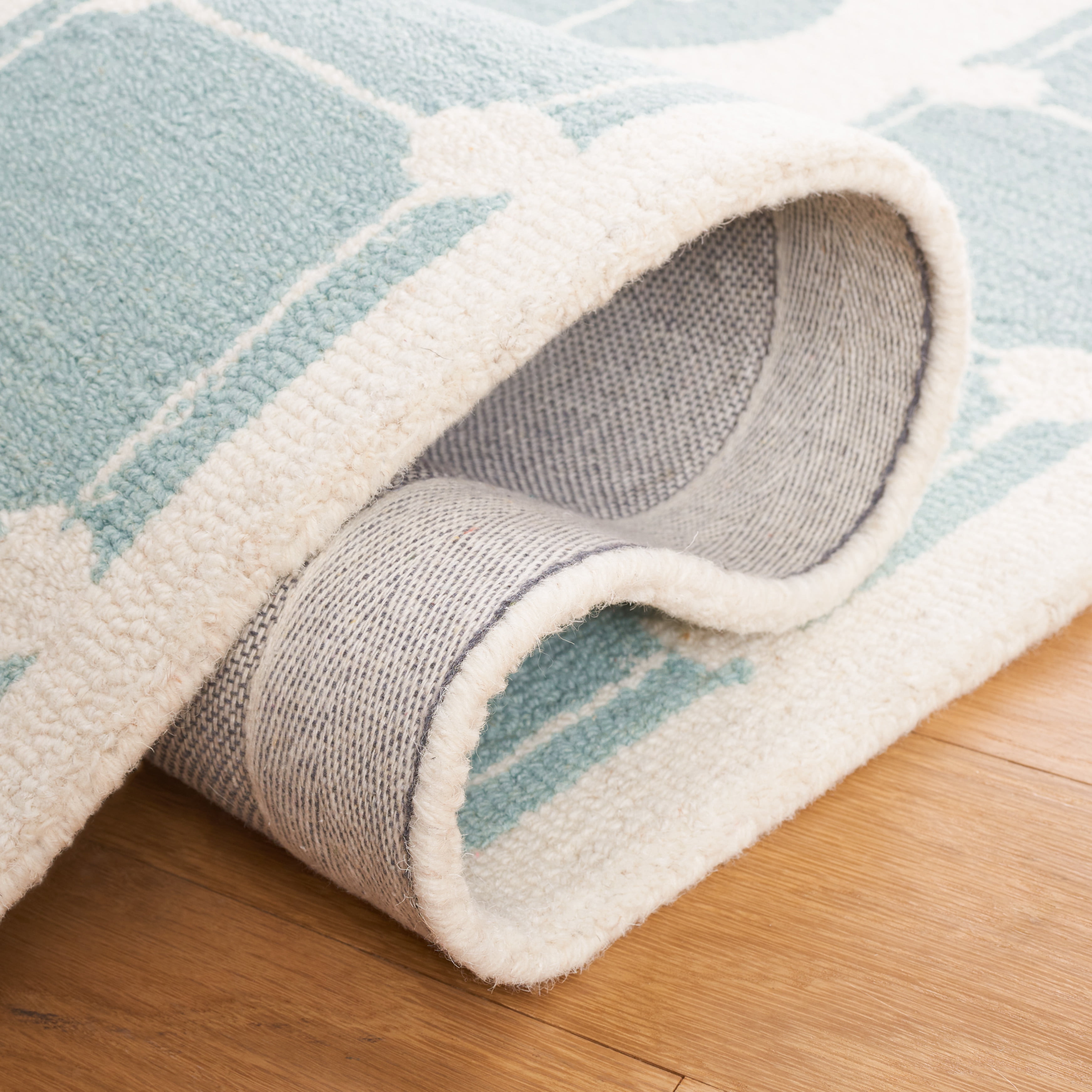 SAFAVIEH Kids Bordered Swivel Lattice Area Rug, Turquoise/Ivory, 5' x 5' Square