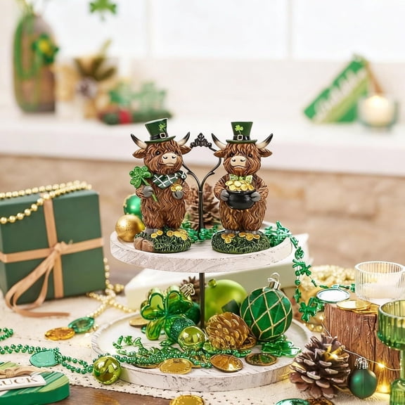 St Patricks Day Decorations for Home, Highland Cow Decor with Shamrock Pot of Gold, Irish Resin Leprechaun Figurines St Patricks Day Tiered Tray Decoration Table Centerpiece, 4"