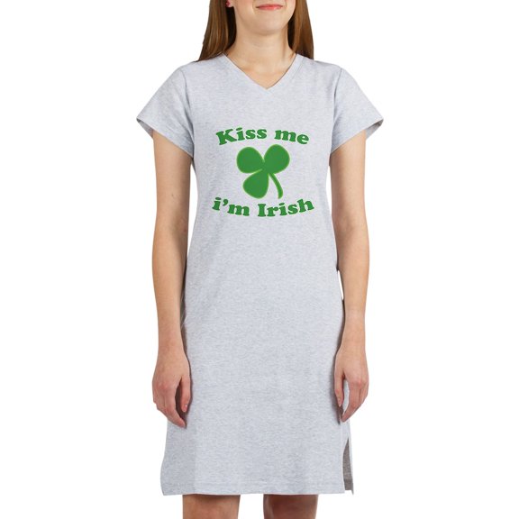 CafePress - Kiss Me Im Irish St Patricks Day Women's Nightshir - Women's Nightshirt