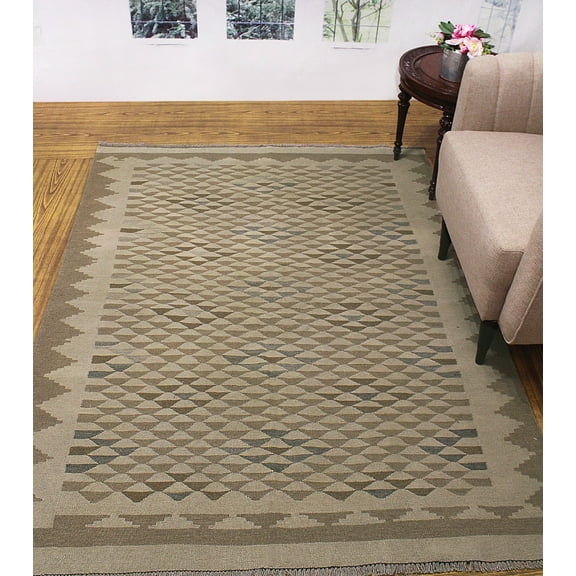 Winchester Sitora Ivory/Brown Rug, 5'0" x 6'6"