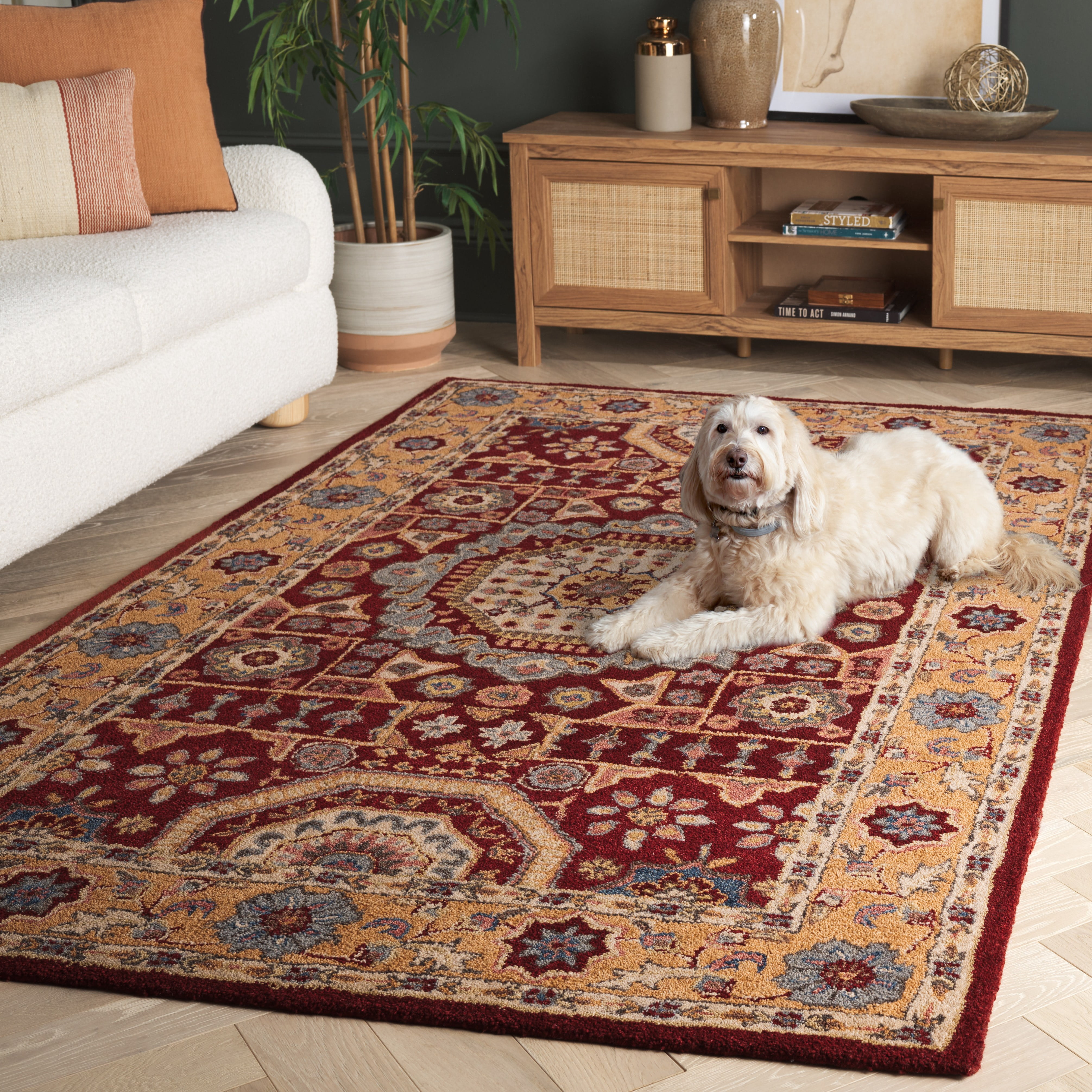 SAFAVIEH Antiquity Kynaston Traditional Wool Area Rug, Red/Orange, 3' x 5'