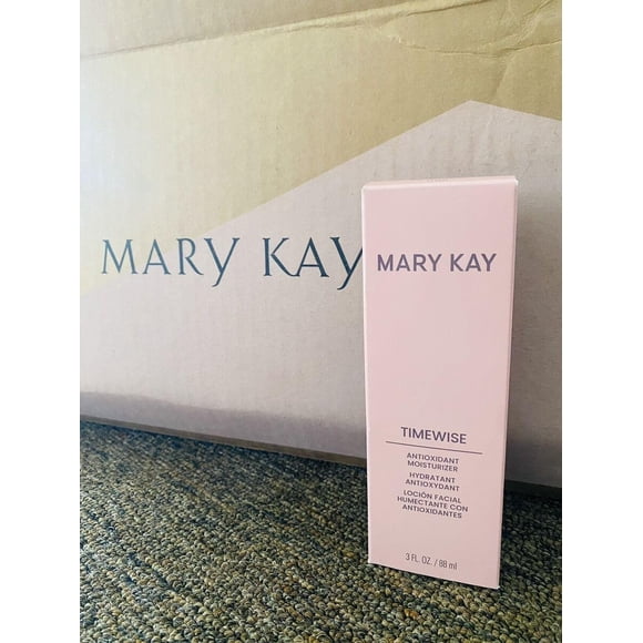 Crema hidratante Mary Kay TimeWise para combatir el envejecimiento, combinación/aceite