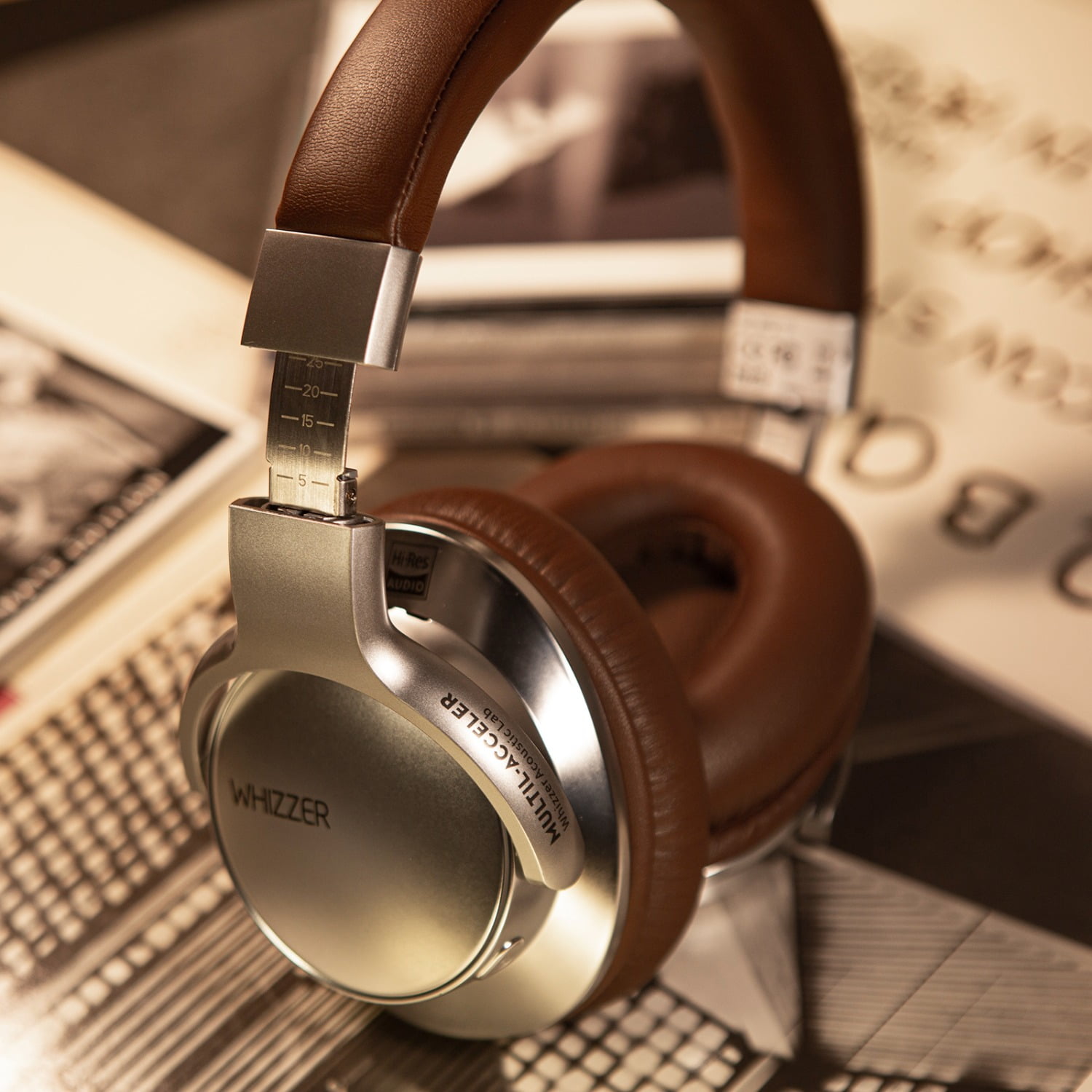 American Retro Style Headphones, Weize W1S Wireless Bluetooth ANC Over-Ear Headset for Fashion Mallard Look