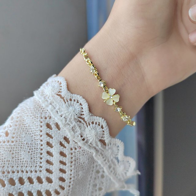 Pulseras coreanas elegantes con incrustaciones de diamantes de imitación, pulsera con dije de flor de Color dorado para mujer, accesorios de joyería de moda, regalos de fiesta Dengxun unisex