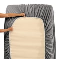thumbnail image 4 of Juego de sábanas Hearth & Harbor con bolsillo extra profundo, tamaño king, gris, 4 of 8