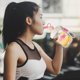 thumbnail image 4 of Vaso mezclador de proteína en polvo de 580 ml | Botella de agua para estudiantes | Vaso de plástico con pajita de gran capacidad | Mezclador antiderrames y antifugas | Vaso portátil para gimnasio,, 4 of 4