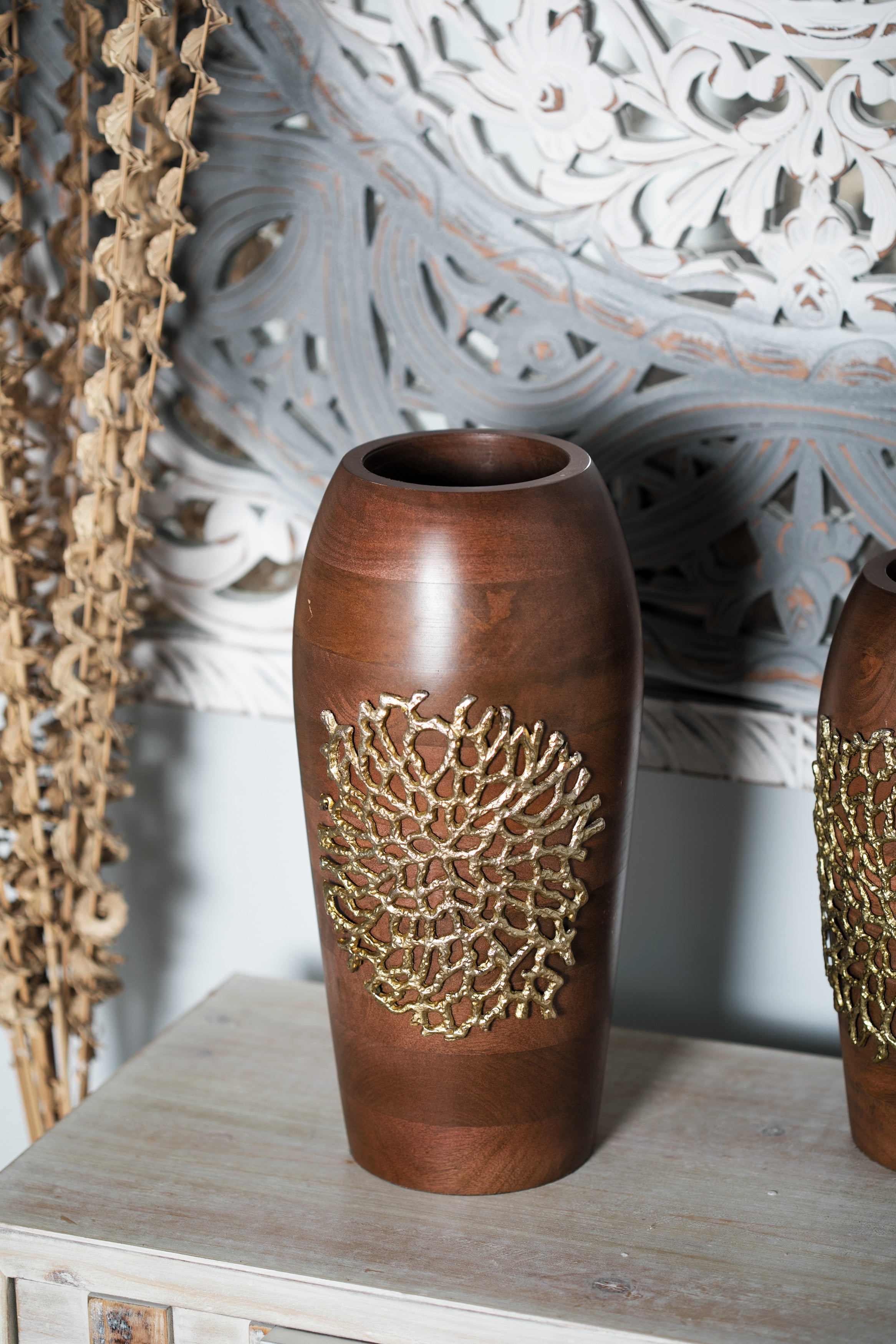 Decmode - Large Cylinder Natural Mango Wood Vase with Gold Metal Coral  Design, 7” x 15”