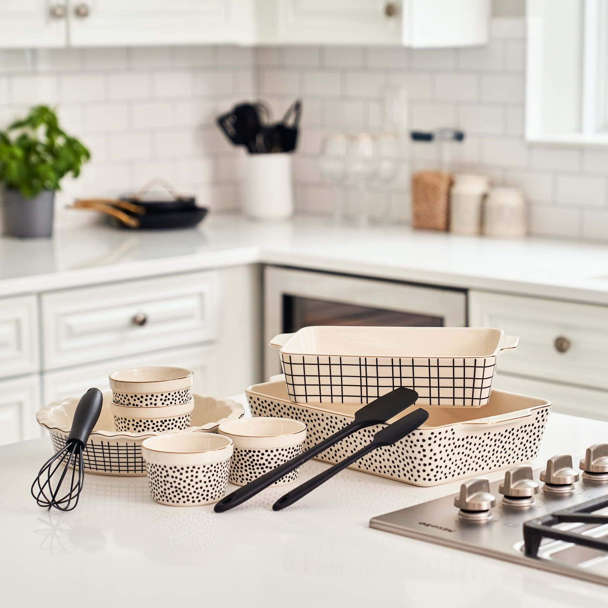 Thyme & Table, 10-Piece Ceramic Bakeware Set, with Spatulas & Whisk, Dot