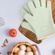 thumbnail image 5 of Guantes para horno, paquete de 2 guantes gruesos antiescaldadores, aislamiento de cinco dedos, horno de silicona, horno microondas, cocina, antideslizante, 5 of 5