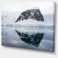 thumbnail image 2 of Snowcap Hill en Antarctique - Impression sur Toile Bord de Mer, 2 of 4