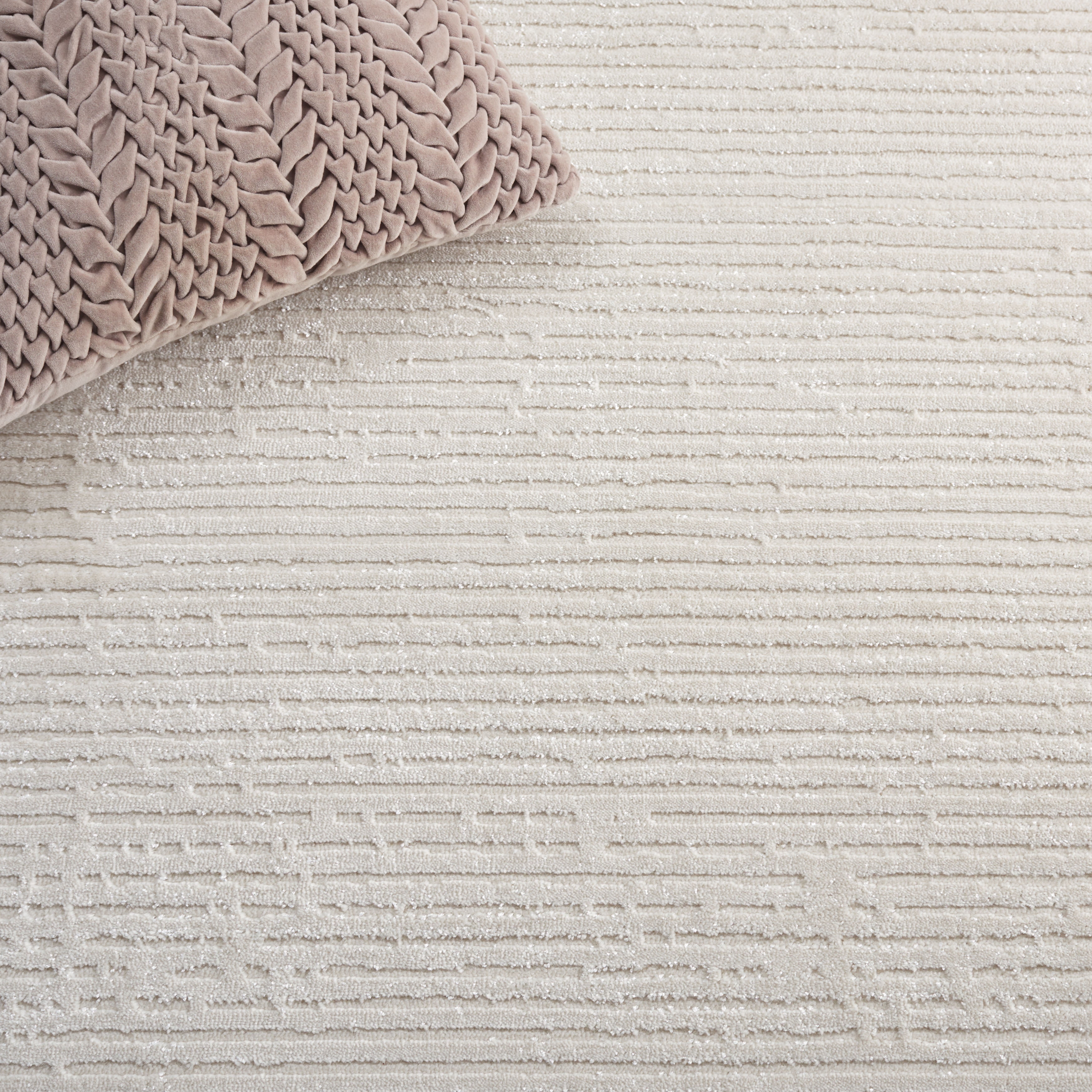 SAFAVIEH Whisper Zoe Solid Area Rug, Ivory, 9' x 12'
