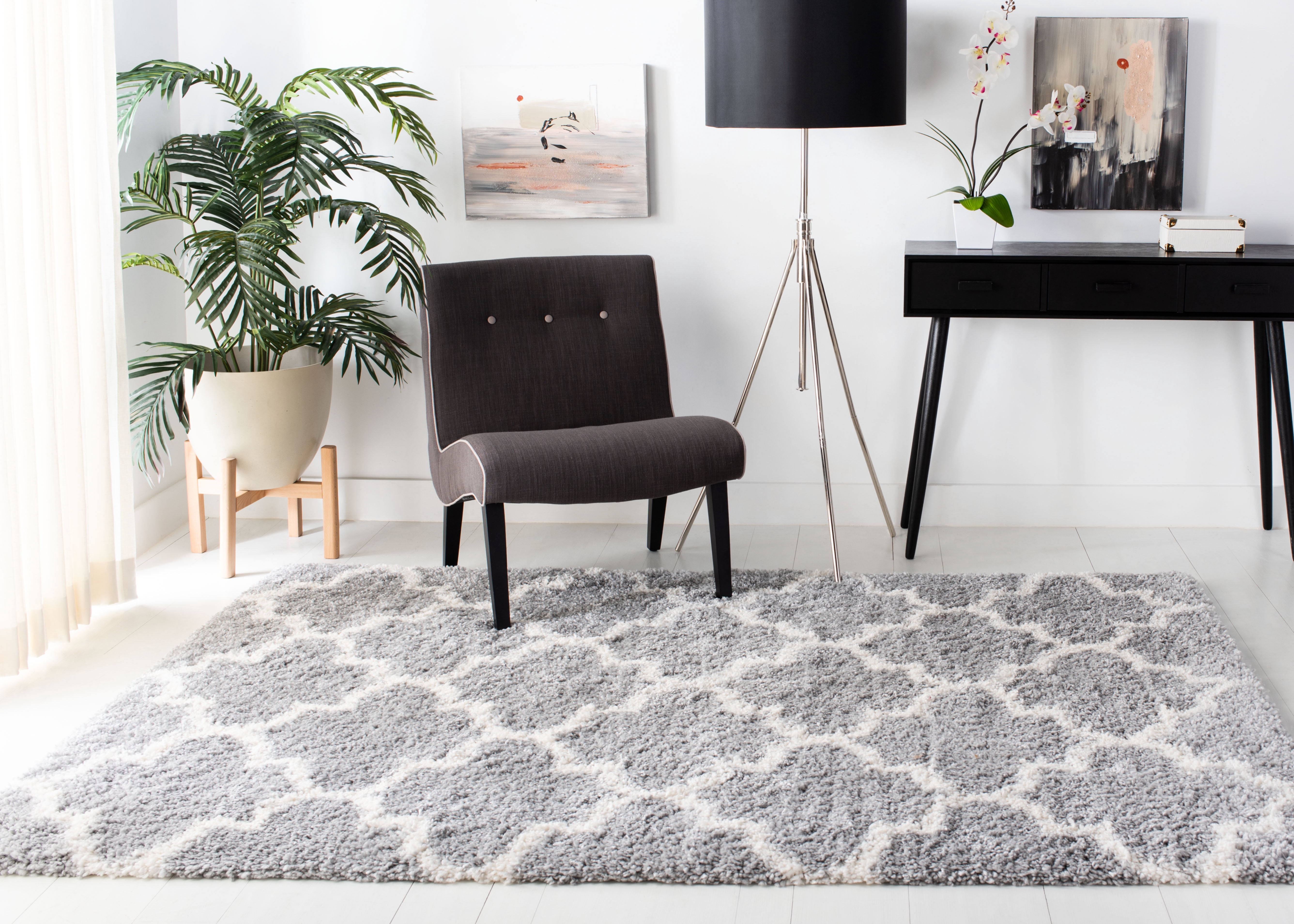 SAFAVIEH Fontana Hilda Geometric Plush Shag Area Rug, Grey/Cream, 6'7" x 6'7" Square