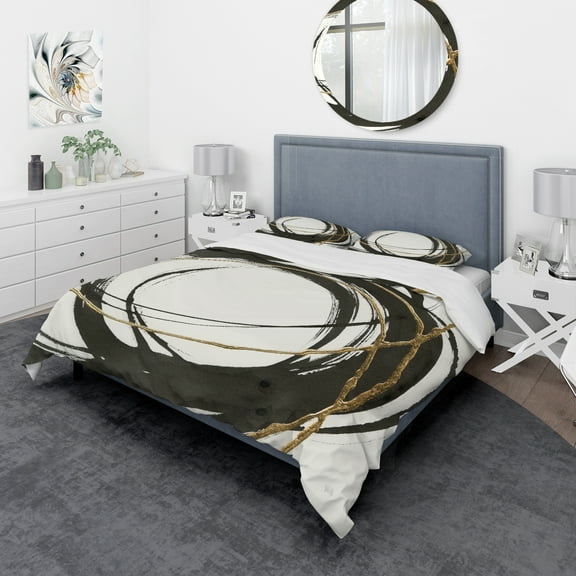 Designart 'Gold Glamour Circle III' Geometric Duvet Cover Set
