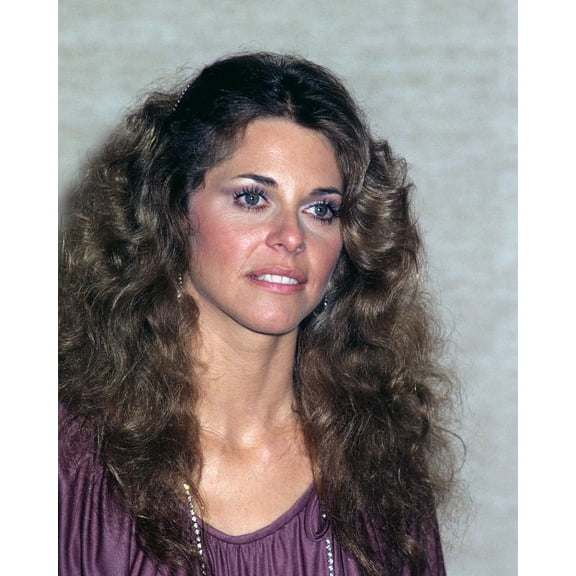 Lindsay Wagner 24X36 Classic Hollywood Poster Candid 1970's Off Screen Pose