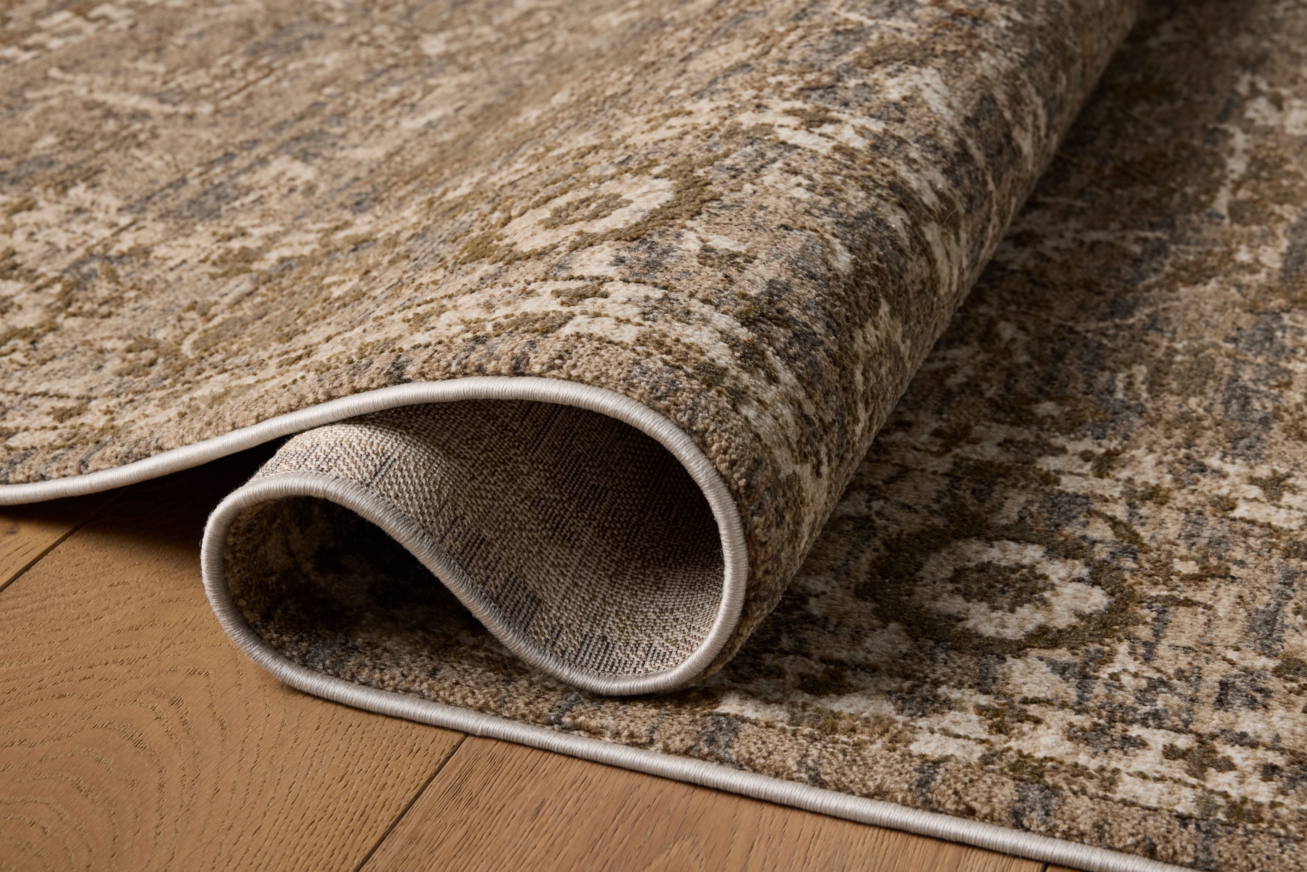 Loloi Haywood Pebble / Charcoal 2'-3" x 3'-11" Area Rug