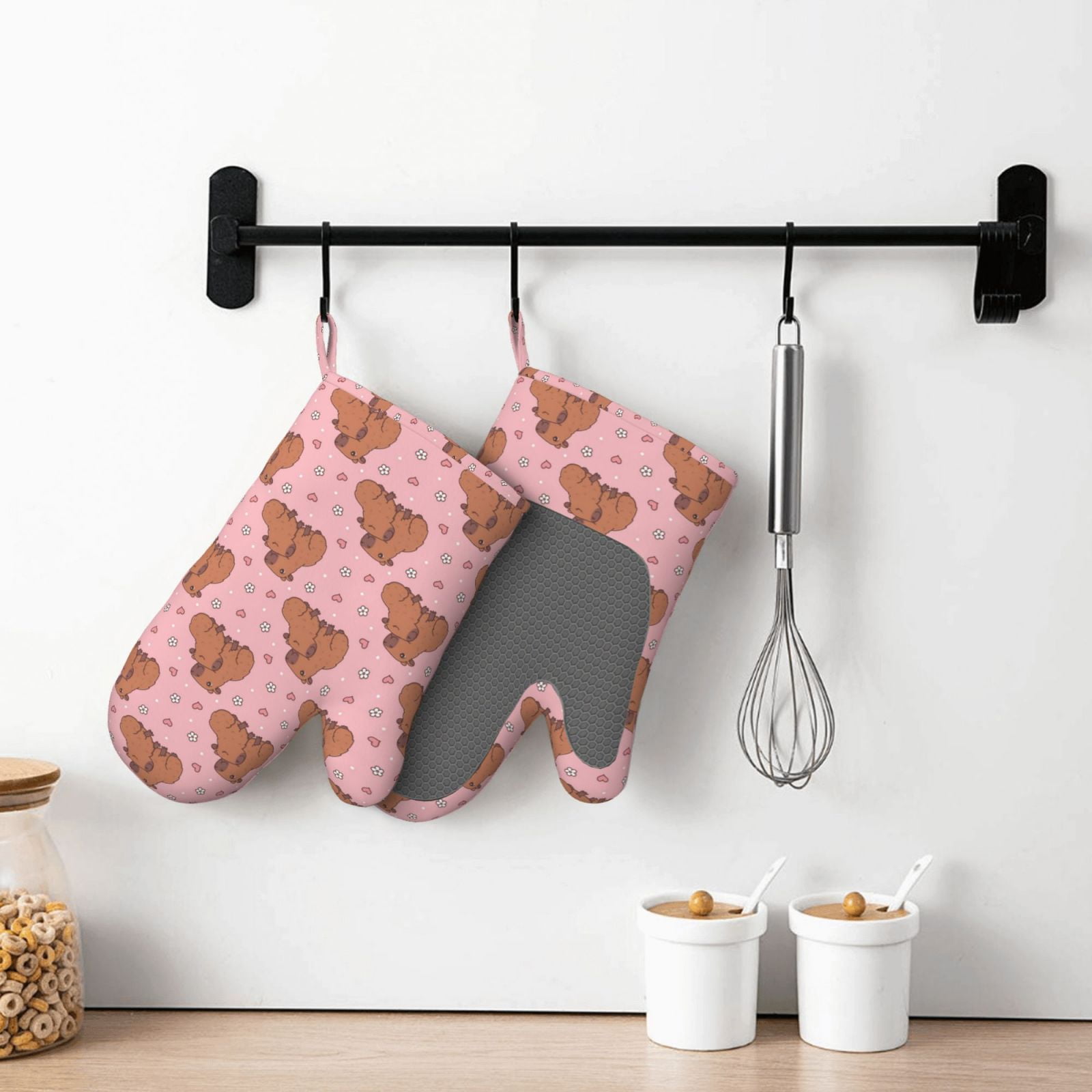 Hirioo Heart Capybara for Silicone Oven Mitts for BBQ, Baking, Cooking, Set of 2, Heat Resistant 260℃, Non-Slip Kitchen Essentials