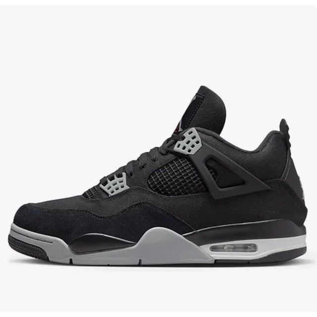 tenis Air Jordan 4 black canvas negro para hombre, vista lateral derecha con silueta mid-top, parte superior en canvas y gamuza, agujetas y lengüeta acolchada, ojales y soportes plásticos grises, panel de malla lateral, mediasuela con unidad Air visible y suela de goma gris y negra sobre fondo blanco. Suele usarse para looks urbanos y uso casual.
