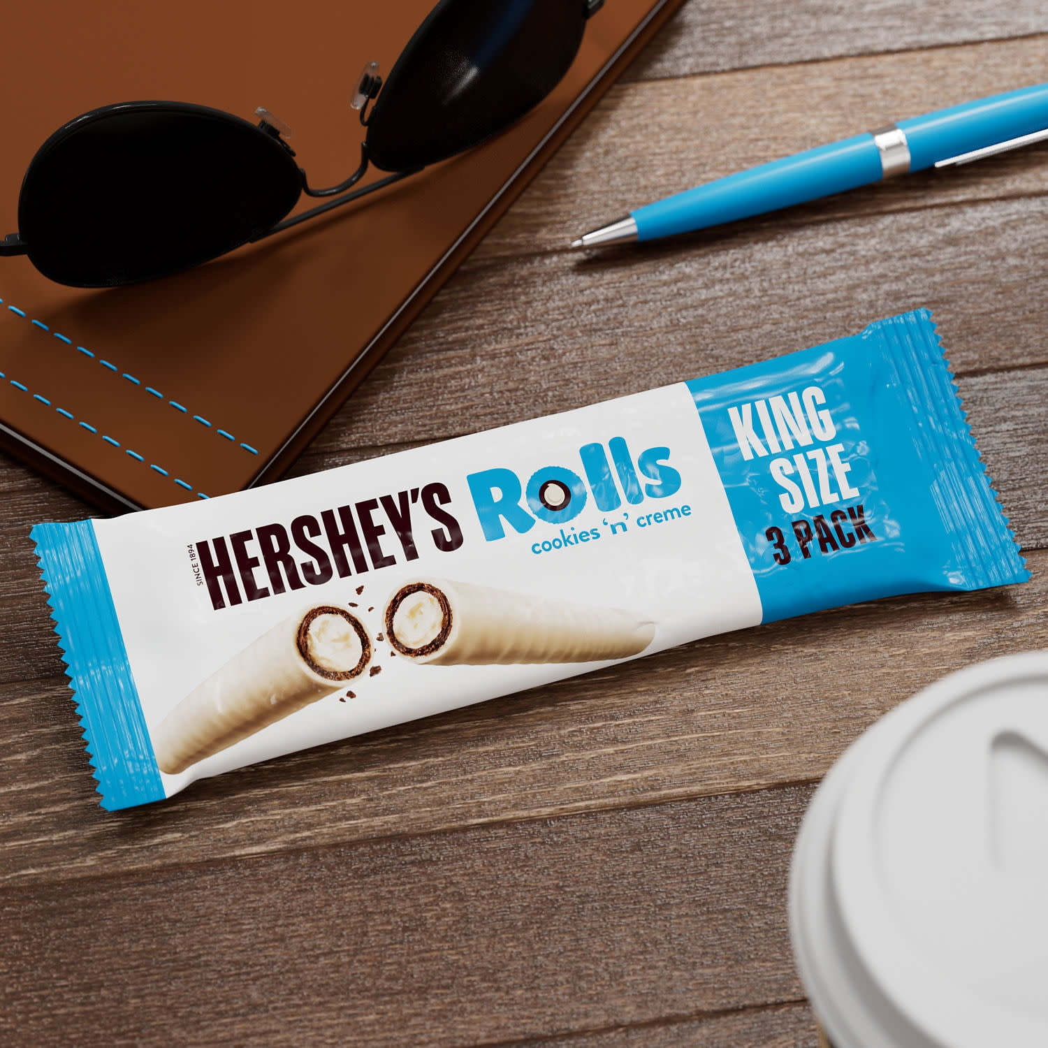 Hershey's Rolls Cookies 'N' Creme Wafer King Size, Candy Pack, 2.5 Oz