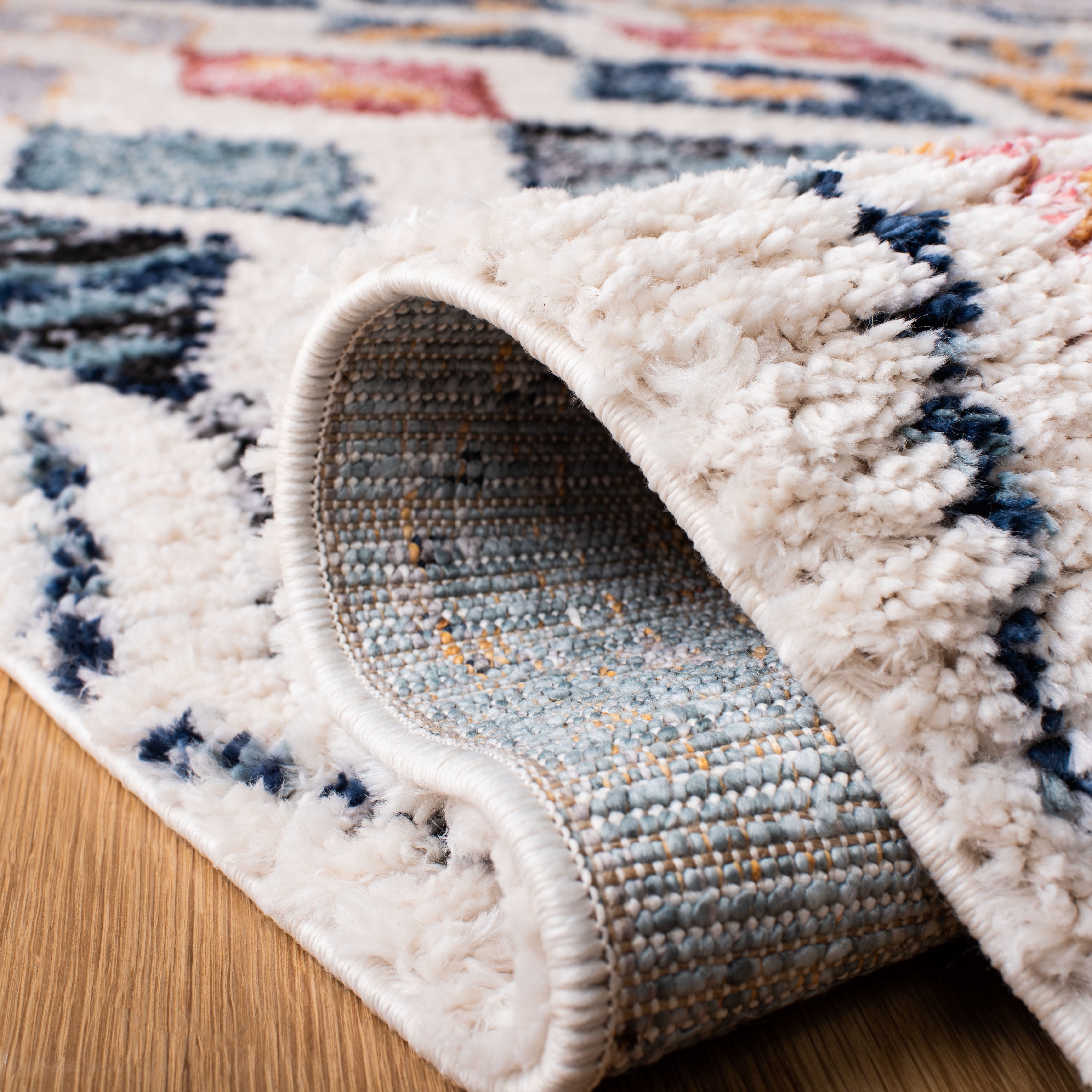 SAFAVIEH Morocco Mattese Geometric Polyester Runner Rug, Ivory/Multi, 2'2" x 7'
