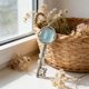 thumbnail image 1 of Colgante de llave maestra de vidrio marino | Decoración del hogar y regalo de inauguración | Vidrio marino transparente o blanco con eje de acero envuelto en alambre, 1 of 5