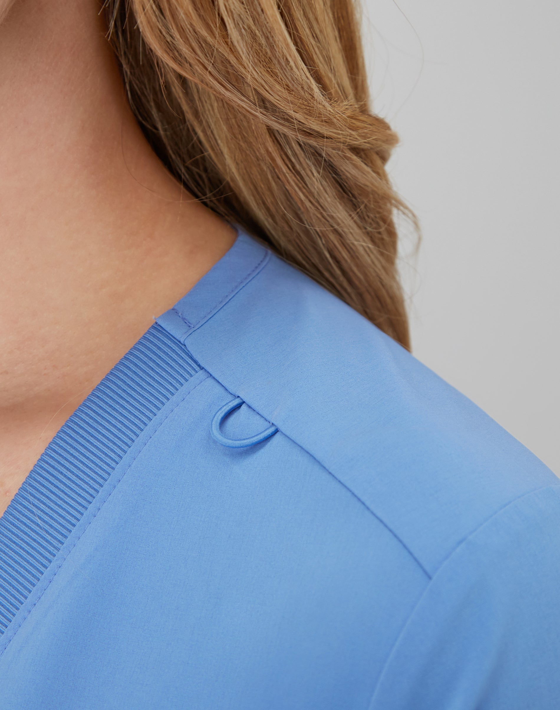 Hanes Comfort Fit Scrubs Women's Scrub Top Ceil Blue M