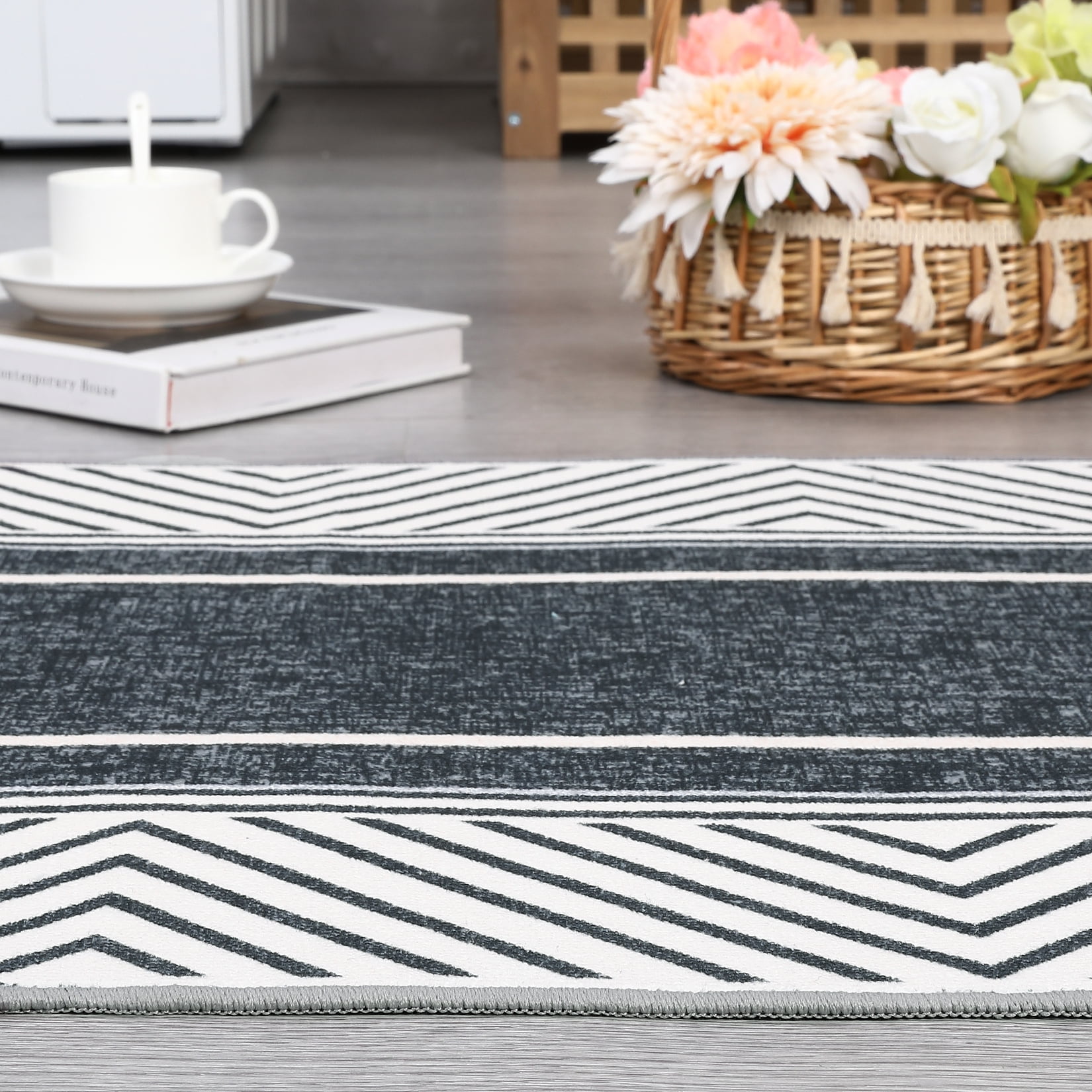 Hasoo 5' x 7' Area Rug Modern Geometric Bordered Carpet for Living Room Bedroom, Dark Gray
