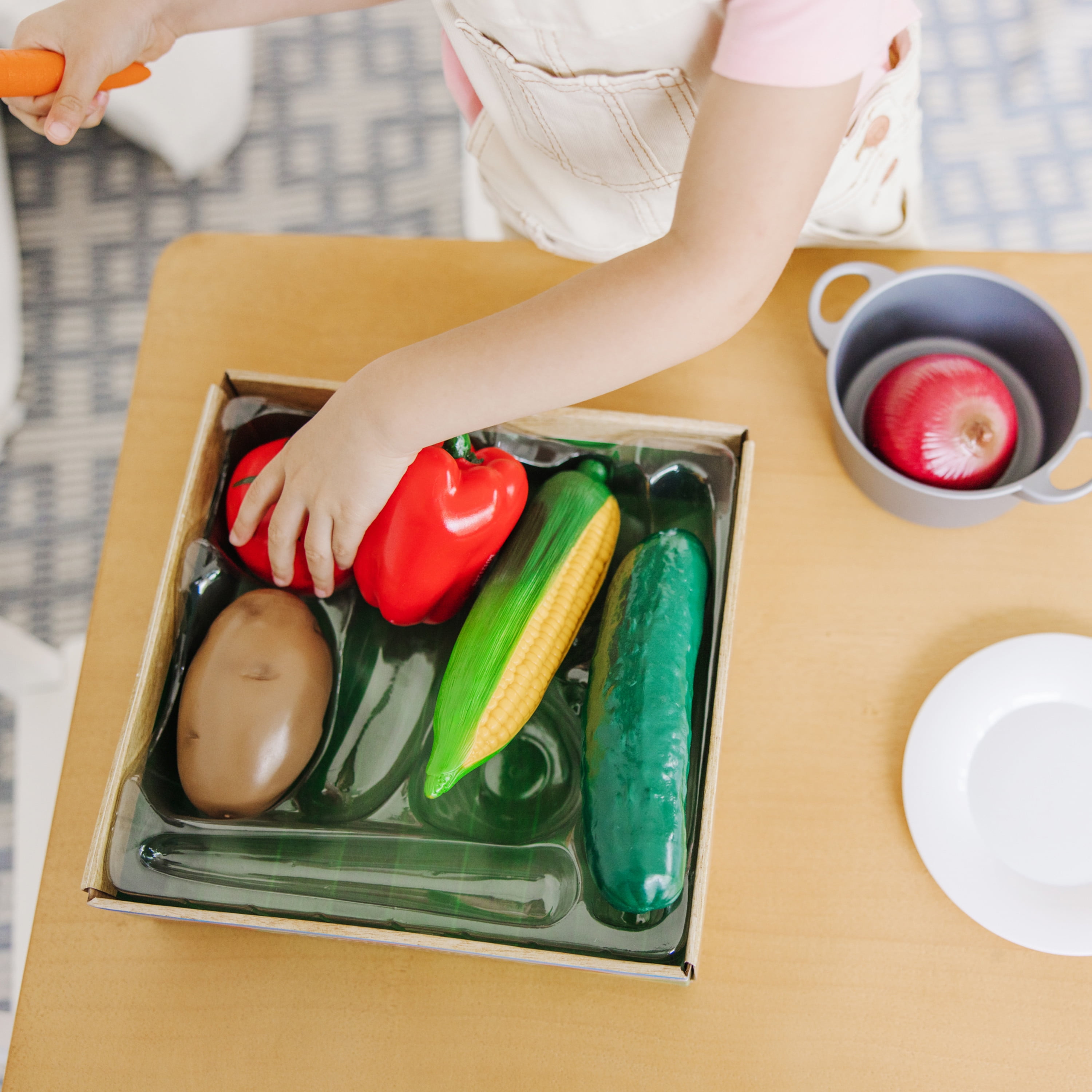 Melissa Doug Playtime Produce Vegetables Play Food Set With