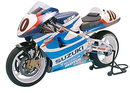 Tamiya Suzuki Hayabusa GSX 1300R Motorcycle 1/12 Scale, Ages 14+