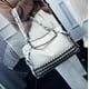 thumbnail image 3 of 2023 Nuevo bolso de mano sencillo europeo y americano con estilo temperamento, bolso de mano con diamantes, bolso de hombro versátil y de moda informal para mujer, 3 of 5