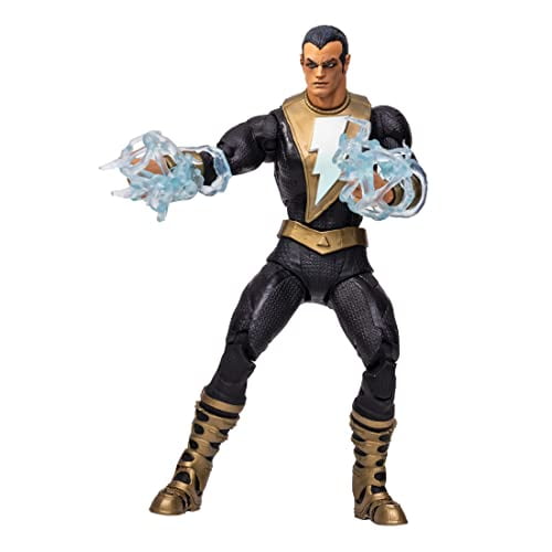 juguetes mcfarlane dc multiverso negro adam endless invierno 7' Figura de acción McFarlane Black Adam 7" vista frontal, traje negro texturizado con rayo dorado en el pecho, botas y cinturón dorados, manos con efectos eléctricos translúcidos azul claro y pose de combate sobre fondo blanco; también adecuada para exhibición en vitrinas de coleccionista.