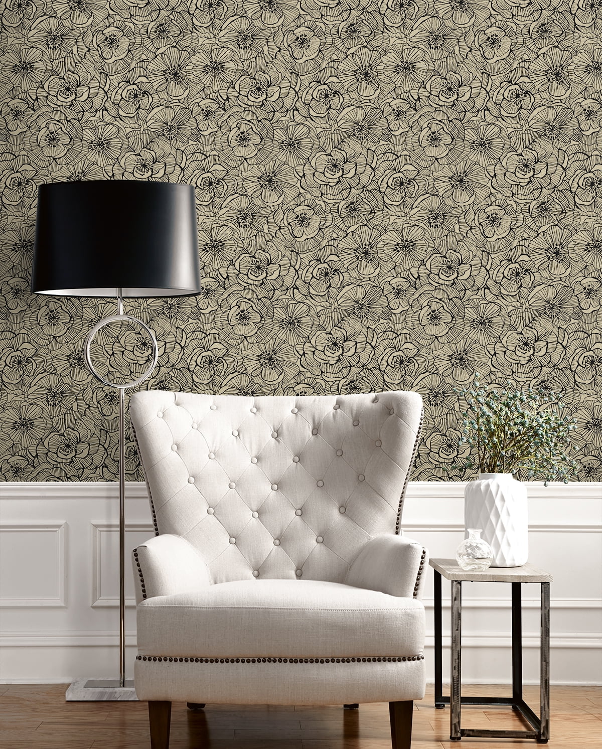 NextWall Gold Shimmer & Ebony Ellie Graphic Floral Peel and Stick Wallpaper