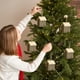 thumbnail image 5 of Adornos navideños, adornos navideños, regalos navideños, casa de Navidad de madera maciza, adorno colgante de árbol en miniatura, casa de madera, decoraciones colgantes decorativas, colgante de madera, 5 of 6
