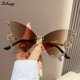 thumbnail image 1 of Gafas de sol de mariposa de diamante de lujo para mujer, gafas de sol Vintage sin montura, de gran tamaño, Y2K, 2024, 1 of 5
