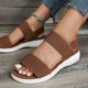 thumbnail image 1 of Zapatos de mujer de talla grande de verano, Sandalias planas tejidas con mosca con cinturón elástico informal para viaje en la espalda para mujer, 1 of 5