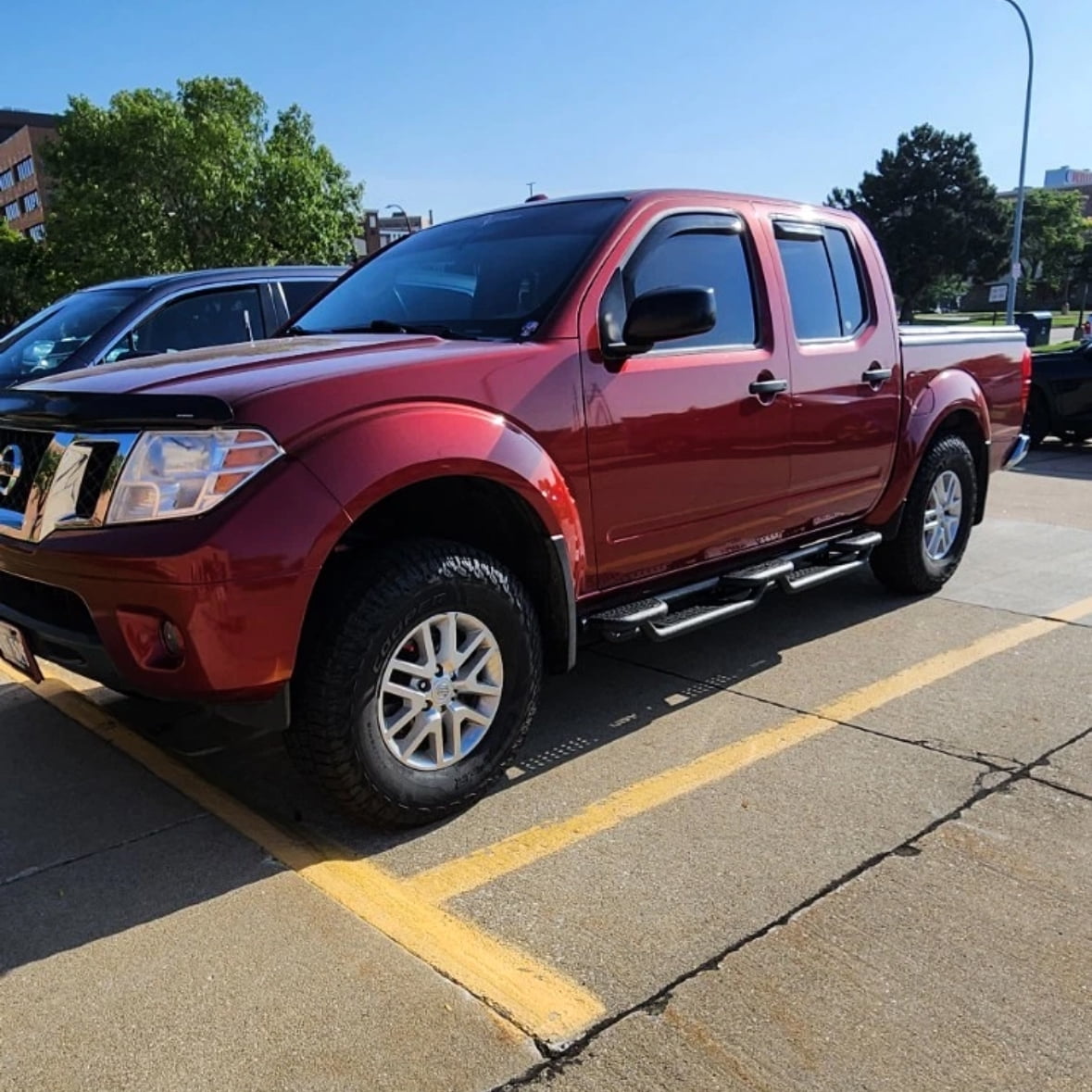 Vijay Running Boards Compatible with 2005-2025 Nissan Frontier Crew Cab 4-Door Bolt-on Side Steps Rails Steel Nerf Bars