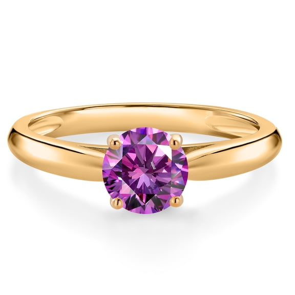 Gem Stone King 0.84 Ct Round Fancy Purple Zirconia 10K Yellow Gold Solitaire Engagement Ring (Size 7)