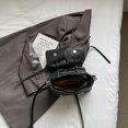thumbnail image 4 of Bolso Hobo Embrague Bandolera Cgtredaw Cuero PU Correa Ajustable Multibolsillos, 4 of 9