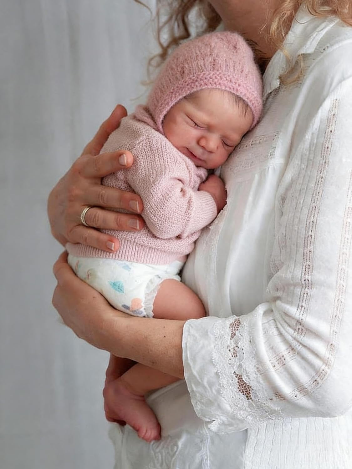 Realistic Reborn Baby Dolls-18 inch Sleeping Lifelike Newborn Real Life Baby Dolls, Soft Cloth Body with Feeding Toy Accessories for Kids Age 3 +