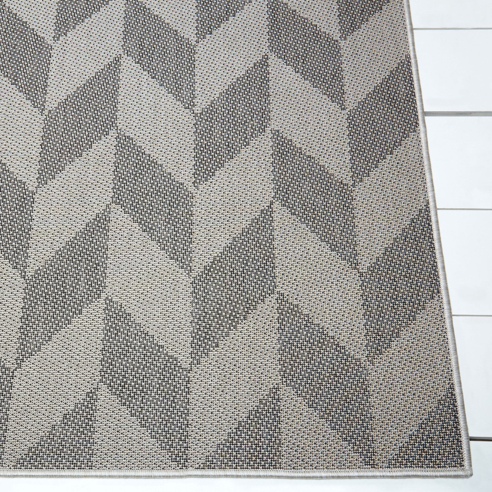 Nicole Miller New York Patio Country Calla Contemporary Herringbone Indoor/Outdoor Area Rug, Blue/Grey, 7'9"x10'2"