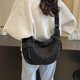 thumbnail image 2 of Bolso Dumpling Crescent para Mujer Con Correa Ajustable Lona, 2 of 9