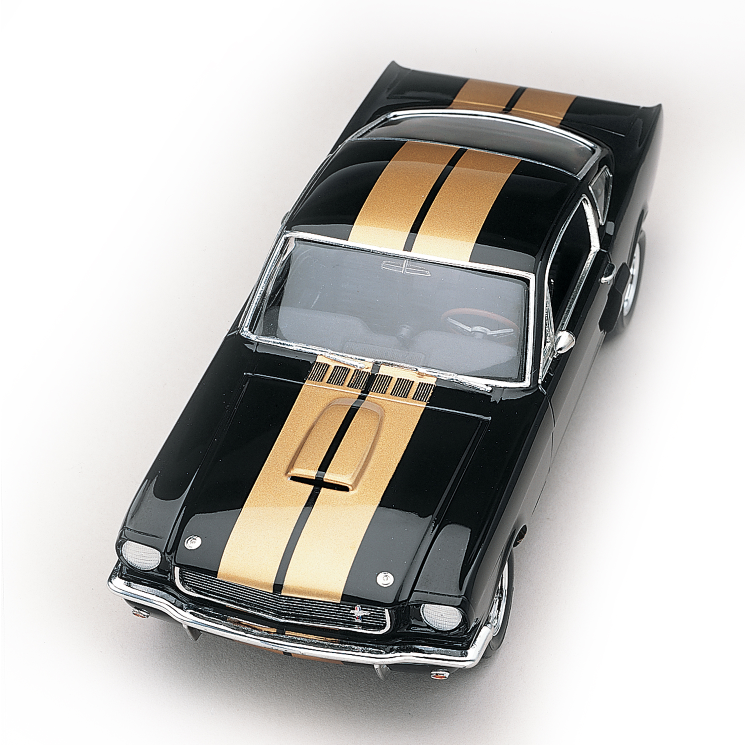 Plastic Model Kit '66 Shelby GT350H 1:24 - image 4 of 5