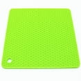 thumbnail image 1 of Alfombrilla de silicona para ollas calientes para encimera, manteles individuales de mesa resistentes al calor, tamaño: 7,5x7,12 pulgadas, cuadrado, 4 Uds., verde Sincero  Hogar, 1 of 5