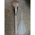 thumbnail image 4 of Brocha para colorete Rare Beauty, 4 of 4